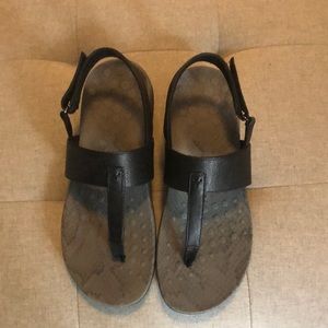Vionic women’s sandals